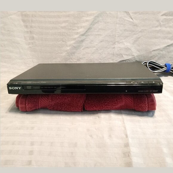 Sony DVP-SR200P DVD/CD Player with Remote and 6 ft AV RCA Connector Cable - Picture 5 of 9
